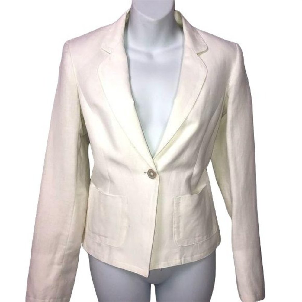White blazer by Jones New York. Size 4